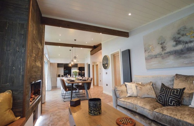 Alojamiento de 2 habitaciones en Llanon