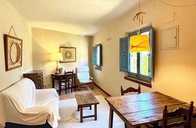 EL FORT D'ULLASTRET, Apartamento 2: Habitación doble estándar con cocina