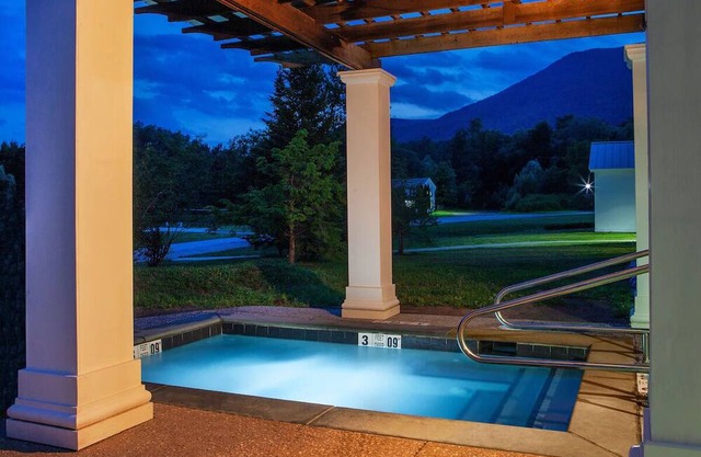 Indoor Pool, Spa & Trails – Peaceful Vermont Resort Experience