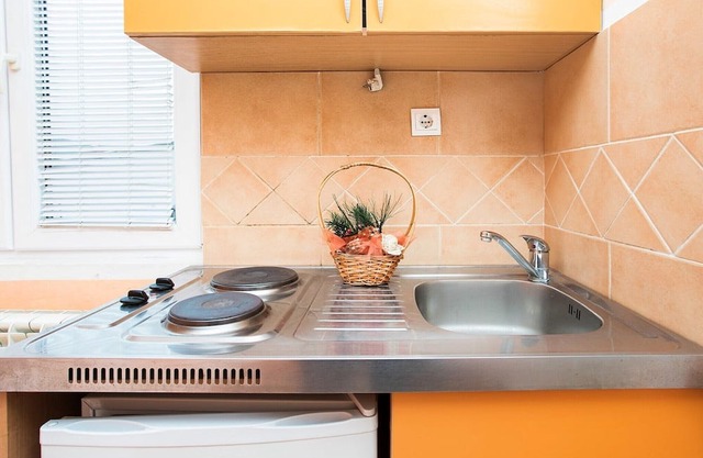 Perfect Budva Stay Near the Sea & Aqua Park - One Bedroom Apartment 3/1