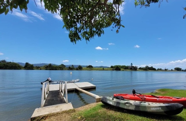 Tweed River Waterfront Cottage