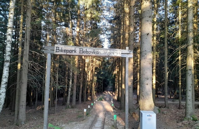 Nice apartment in villa for 2 guests with pool, WIFI and TV