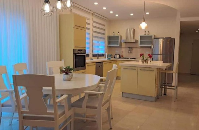 אבני החושן- Avnei Hoshen - One-Bedroom Apartment