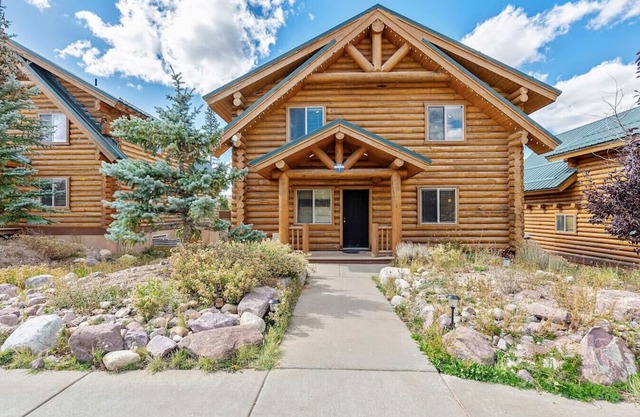 Aspen Creek Cabin | Pool | Hot Tub | Snowmobiling