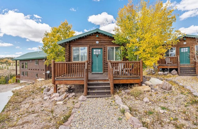 Hideline Hideaway | Pool | Hot Tub | Snowmobiling