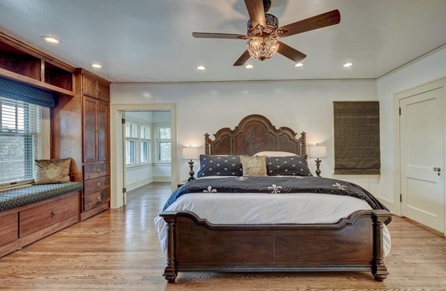 Spacious 5-bedroom luxury home in Downtown Omaha, Nebraska