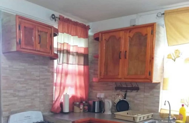 Serene 2-bedroom apartment with AC in Saint George Parish