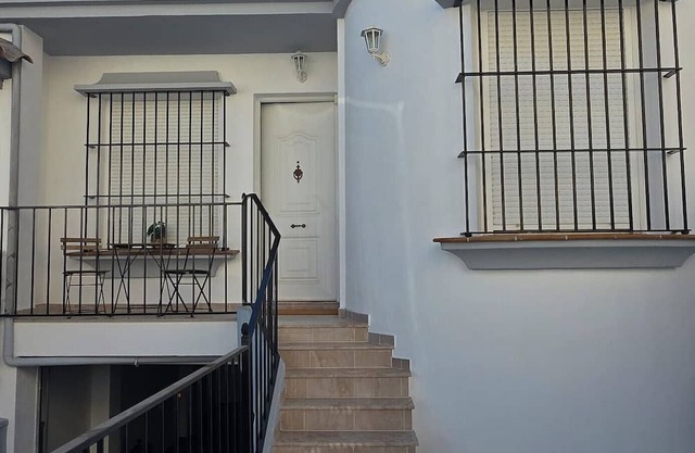 Villa 'Marília' with Private Terrace, Wi-Fi and Air Conditioning