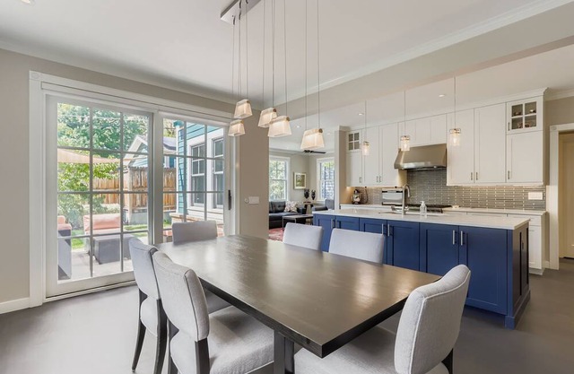 Beautiful Fully Furnished New Build in Newlands