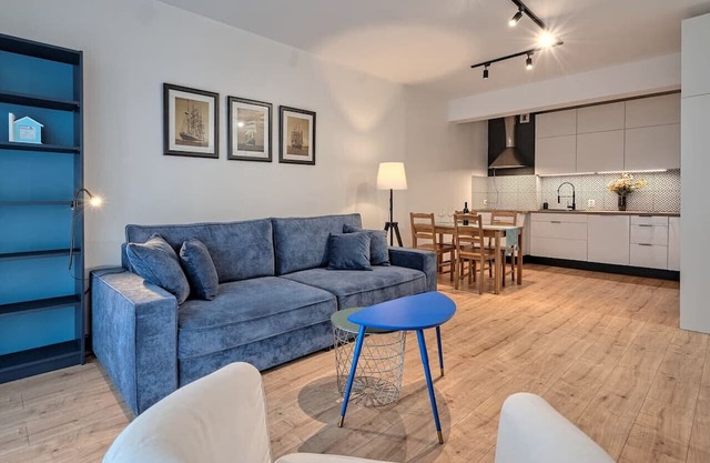 Migowo Apt w/Parking, Balcony - by Rentujemy