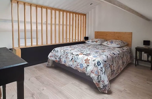 Accommodation Le Figuier air-conditioned TREVOUX