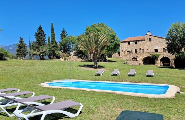 Casa Palou: Beautiful Villa with Stunning Views, walking distance from village