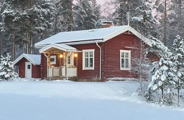 Holiday house Tavelsjö for 1 - 4 persons with 2 bedrooms - Farmhouse