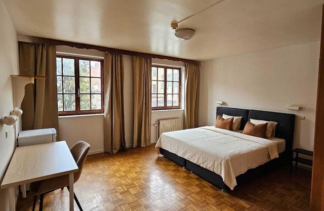 Double room with private bathroom