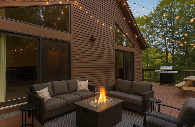 Spacious 3BR Home Near Lake & Mountain - Sleeps 9 - Sunapee Retreat