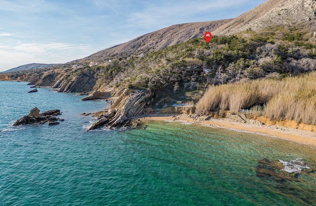 Nice apartment in Novalja with house sea view