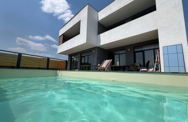 Luxury Villa with city beautiful views in Tbilisi with warm Swimming Pool