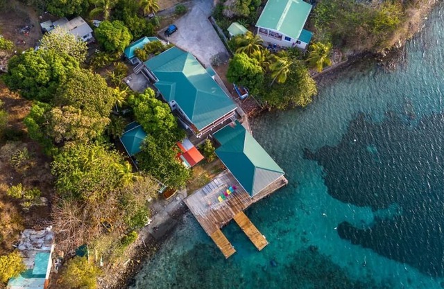 Hotel and restaurant in Bequia