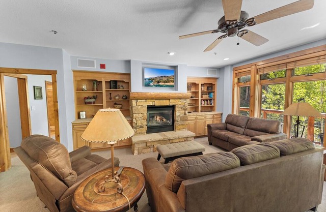 Ski-In/Ski-Out 4-Bedroom Condo with Slope Views & Resort Amenities