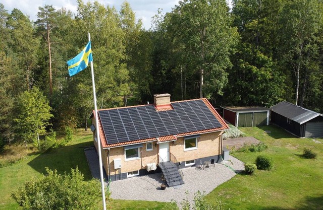 Villa Orreforshult - Modern vacation home with its own pond in Småland