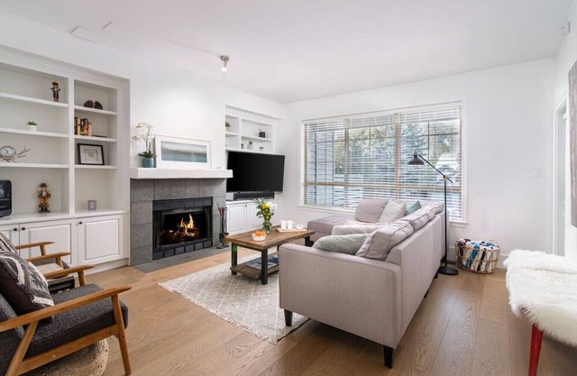 Spacious 3-Level 4BR | Private Hot Tub & Garage