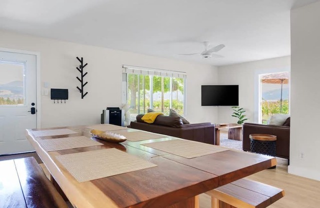 Enchanting Wine Country Retreat ~ Hot Tub & Vineyard Views 3BD/2BA