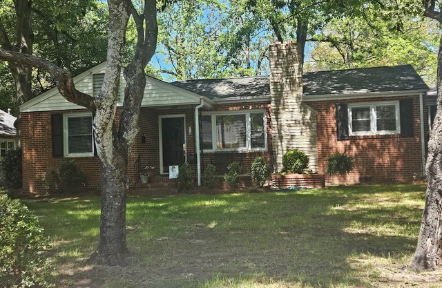 Cozy cottage home just one mile from Augusta National.