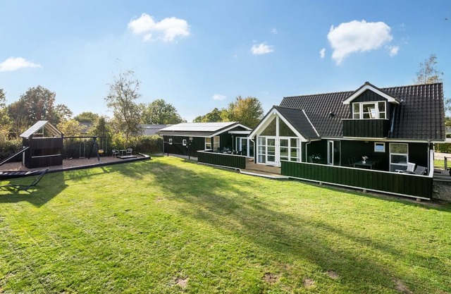 "Soeren" - 300m from the sea by Interhome