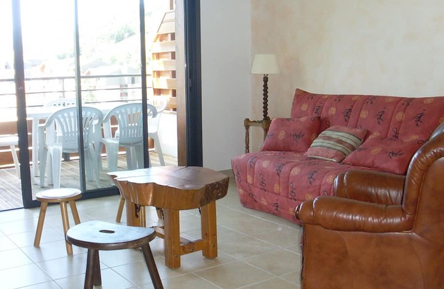 3-Room Apartment, Wi-Fi, Parking, near the slopes - Briançon