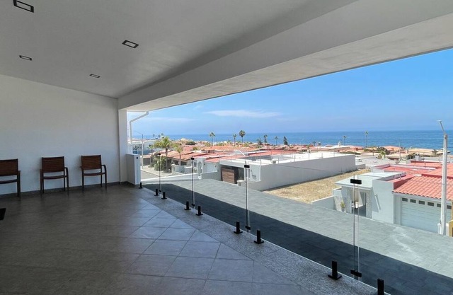 Spacious Ocean Front 6 Bedroom House In Pristine Mision Viejo, AC,WIFI, Pool