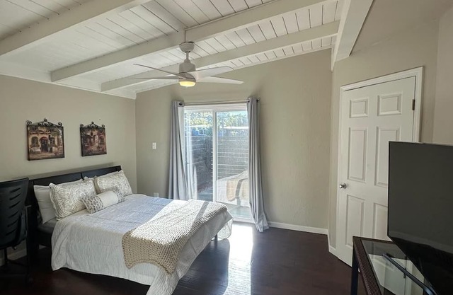 Charming 3-bedroom house with AC, WiFi near downtown Davis