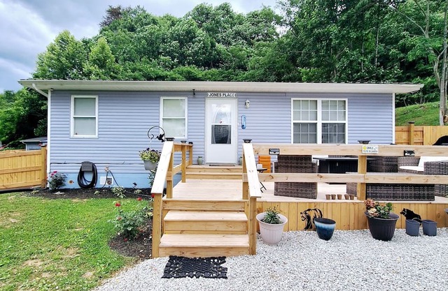 3 Minutes To Cumberland ATV Trails-Ride Back Trails Of Royal Blue