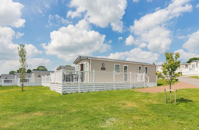 3 bedroom accommodation in Nr St Austell