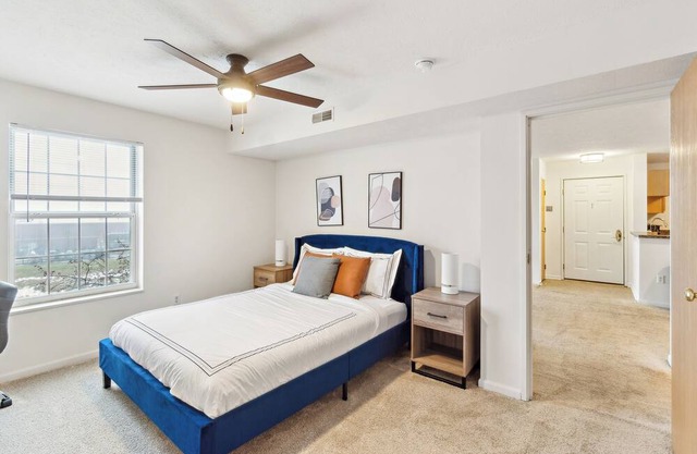 Stratford Crossings 208 I 2 bed 2 Bath