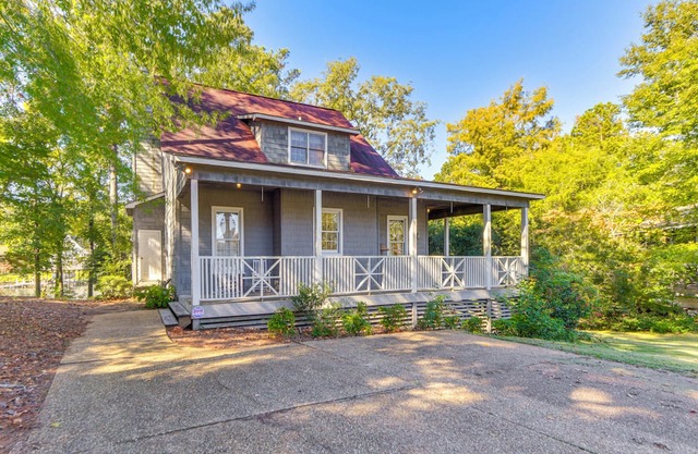 Waterfront Lake Martin Home w/ Private Dock!