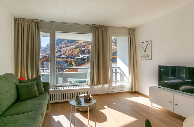 Estudio acogedor para 4 con balcón y wifi en Val-d'Isère