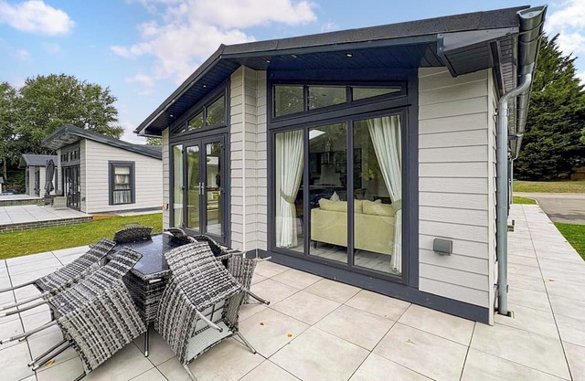 Alojamiento de 3 habitaciones en Faringdon