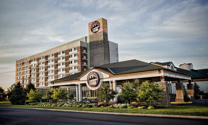 Hogansburg Hotel | Akwesasne Mohawk Casino Resort