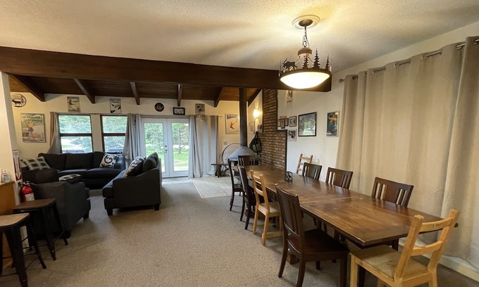 Killington Chalet De Esquí | Killington Chalet - Ideal Location, Hot Tub, Commercial Boot/Glove Dryer