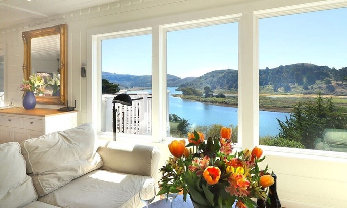 Monte Rio Casa | Casa Panama: Relax in Luxury on the Sonoma Coast