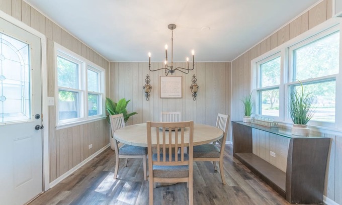 Richfield Casa | Cozy House Near Airport, MOA, Downtown Minneapolis in a prime area