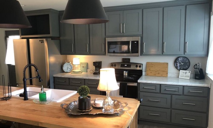 Fort Payne Casa | Beautiful Updated Home, Within a Few Minutes Of Historical Downtown Fort Payne!