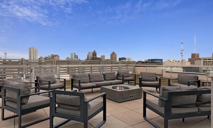 Westown Apartamento | Milwaukee | Charming 1BD/1BA Downtown Apartment