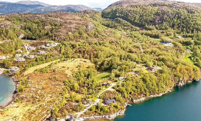 Gulen Municipality Casa | 6 person holiday home in Ånneland