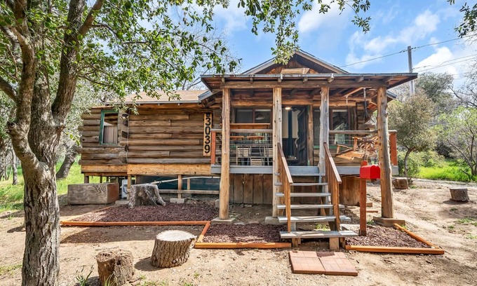 Julian Cabina | Rustic Cabin 5 minutes from Downtown Julian