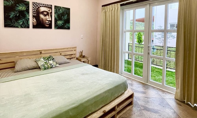 San Isidro Villa | buddha room