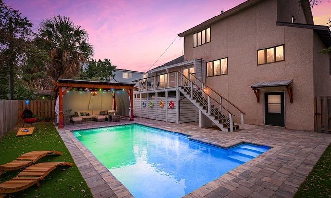 East Beach Casa | East Beach House w/ Pool 5BR Sleeps 12 Marsh Front