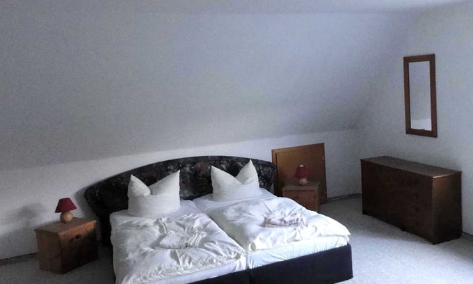 Lubkow Apartamento | Double room 30 m² (shared bathroom) - thatched roof house Landhaus Ulrich