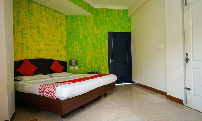 Munnar Complejo | Memorable Stay Views/Attukad Waterfalls/Hydel Park