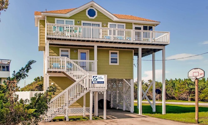 Rodanthe Casa | Vista al mar en Rodanthe-Relax en la piscina, bañera de hidromasaje, sala de juegos, Pier Pass, se admiten perros